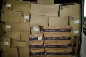 СБУ не пропустила до бойовиків вантажівки з ковбасою та сиром