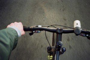 Здолати тисячу кілометрів з національним стягом: двоє ветеранів взяли участь у велопробігу