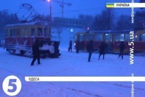 Через негоду перекрито рух транспорту в чотирьох областях - "Укравтодор" 