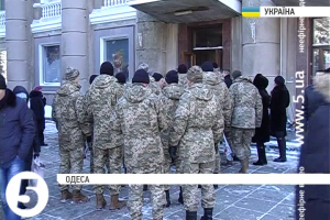 В Одесі попрощалися із медиком-волонтером, який оперував бійців АТО