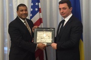 Україна і США втілюватимуть спільні проекти у сфері виробництва озброєння – "Укроборонпром"