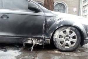 У Києві підірвали автомобіль адвоката, який захищає підозрюваних у вбивстві Бузини