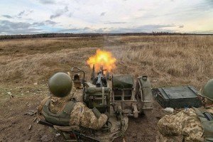 Міноборони оприлюднило видовищні фото бойової підготовки курсантів