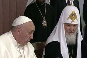 Історична зустріч Папи Римського і патріарха Кирила завершилась угодою про мир