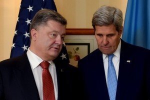 Порошенко і Керрі завтра проведуть зустріч у Києві