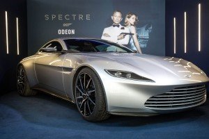 У Лондоні на аукціоні продали автомобіль Джеймса Бонда