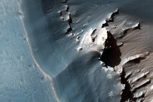 NASA оприлюднило знімок лабіринту Ночі на Марсі