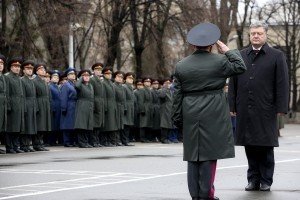 Президент: Професійність української армії зросте, а потреба у мобілізації скоротиться