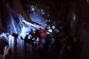 З-під завалів будинку в центрі Києва врятували уже пятьох, ще одну людину шукають