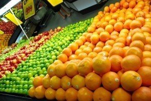 До України намагалися провезти майже 450 тонн заражених фруктів
