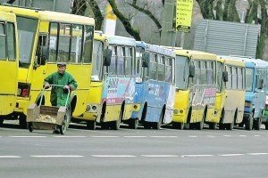 У КМДА анонсували "жорсткі перевірки" перевізників у зв'язку із масштабною аварією за участю двох маршруток