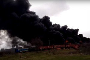 В окупованому Краснодоні вибухнув ешелон з паливом: опубліковані фото і відео