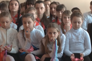 У школах окупованого Донбасу ввели уроки політінформації: вирощують "патріотів ДНР"