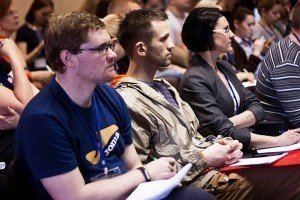 У Києві волонтери і експерти вчать переселенців, як почати чи відновити свій бізнес