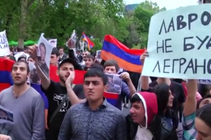 У Вірменії пройшли масові протести проти приїзду Лаврова