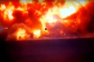 Волонтер опублікував відео підриву російських машин з боєприпасами українською ракетою