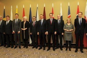 Глави МЗС 12-ти країн Європи закликали негайно запровадити безвізовий режим з Україною та Грузією 