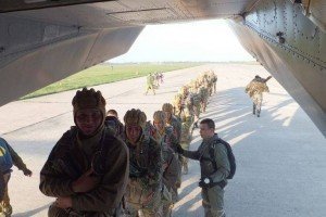 Десантники-новобранці здійснили свій перший стрибок з парашутом - фотозвіт