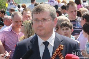 Вілкула у Дніпропетровську облили зеленкою і посипали борошном