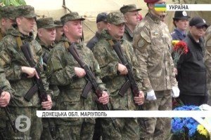 У Маріуполі вшанували загиблих під час оборони від російських окупантів 9 травня 2014 