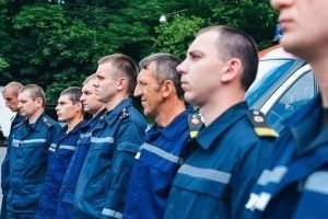 На Львівщині попрощалися із рятувальниками, які загинули під завалами на сміттєзвалищі