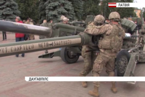 В армії Латвії оголошена підвищена готовність: до кордону країни стягнуті війська Росії