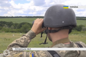 Ворожий танк обстріляв мирні квартали Красногорівки – штаб АТО