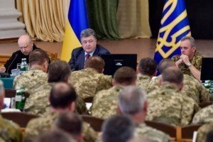 Порошенко доручив готувати інфраструктуру на випадок вторгнення Росії