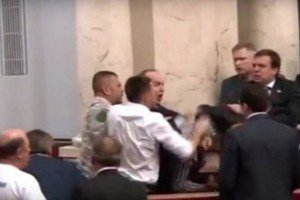 Парасюк пояснив, що стало причиною бійки із депутатами від "Опоблоку"