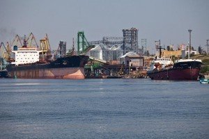 У Херсоні "замінували" декілька портів і торгових центрів