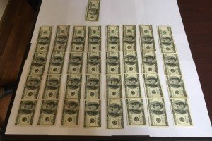 "День хабарника": СБУ піймала на незаконному збагаченні депутата, поліціянта і двох податківців
