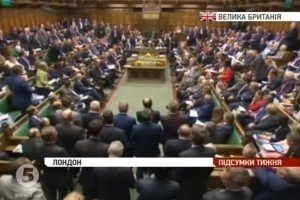 Молоді британці масово змінюють громадянство