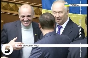 Рибак підписав усі репресивні закони - Янукович поки відмовчується
