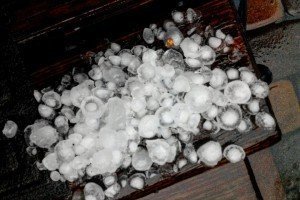 На Сумщині випав град аномальної величини