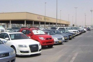 Європейські авто без мита: поліція викрила корупційну схему на кордоні