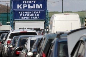 На Керченській переправі водії вантажівок влаштували бунт