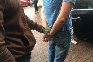 У Полтаві працівники банку вимагали й одержали з клієнта 1,5 млн грн – ГПУ