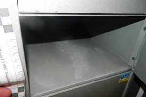 У Києві з банківського сейфа викрали велику суму грошей і більше 3 кг золота