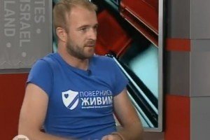 Волонтер: Рішення про вогонь у відповідь приймають командири на місцях