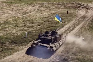 "Залізний кулак": У мережі з’явилося вражаюче відео до Дня танкістів
