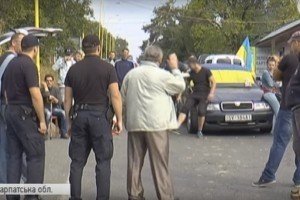 Блокада кордону неподалік Ужгорода: від акції протесту потерпають транзитні мандрівники
