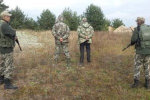 На Волині група осіб, серед яких неповнолітні, намагалися перевезти контрабандні цигарки до країн ЄС