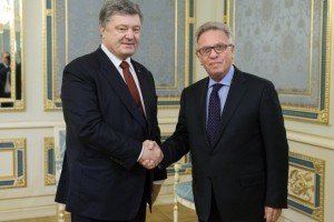 Порошенко зустрівся з очільником Венеціанської комісії