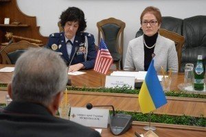 У посольстві США дали пораду Україні після скандалу з Укроборонпромом