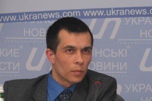Продовження російських репресій: у Бахчисараї затримали адвоката Еміля Курбедінова