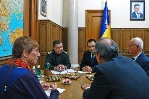 Полторак зустрівся зі стратегічними радниками Великої Британії, Канади та Литви: стало відомо, про що домовилися