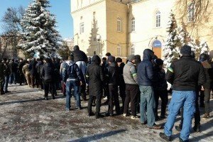 Власти используют "титушек" против оппозиции – расследование Железняка