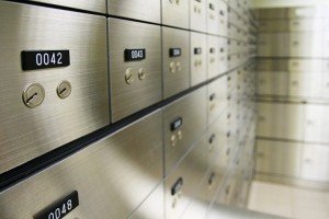 У Києві невідомі викрали з банківських скриньок майже $40 тисяч і золотий злиток 