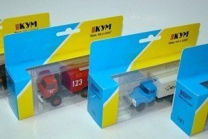 Українська компанія випустила патріотичні моделі літаків і мініатюрних АТОшників