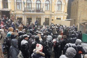 На Андріївському узвозі презентували новий фасад Театру на Подолі